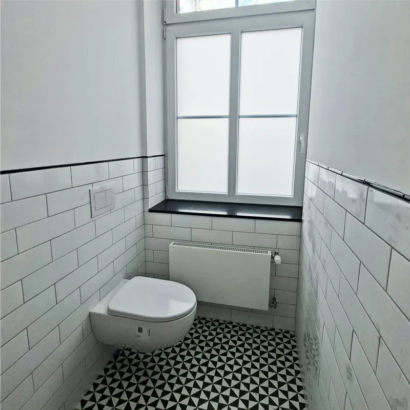 Oklejenie przeszkleń folią mleczną ORACAL® WM20 – Fabryka Cygar Bydgoszcz
