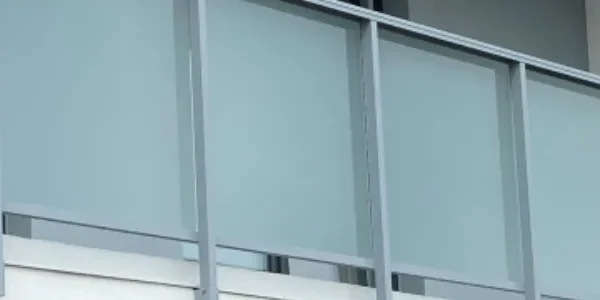 Folia szroniona na balustrady – balkon i taras