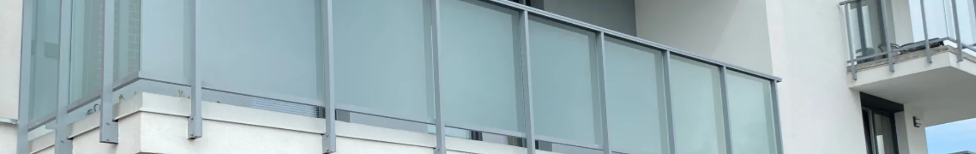 Folia szroniona na balustrady – balkon i taras